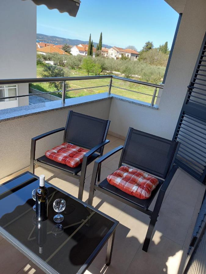 Villa Toni Biograd Na Moru Exteriör bild