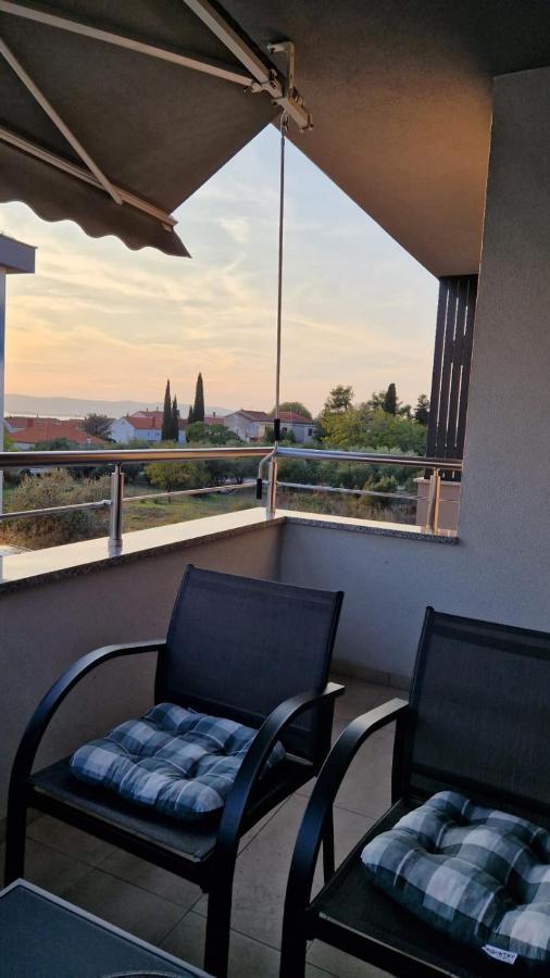 Villa Toni Biograd Na Moru Exteriör bild